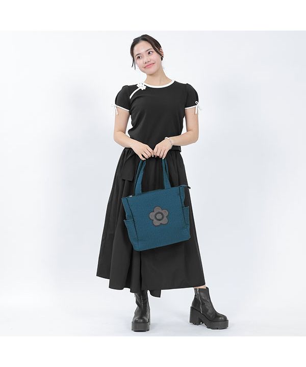 すぐ届く☆MARY QUANT トートバッグ デイジーパッチが目を惹く◎ すぐ届く MARY QUANT* デイジーパッチソフト トート 送料込み