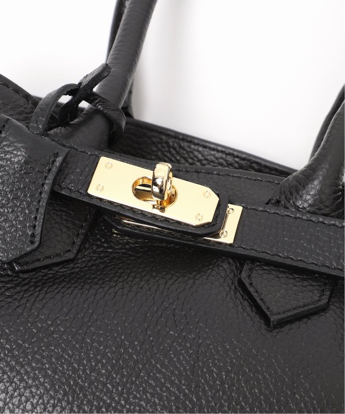 追加》AULENTTI/オウレンティ ベルト付きレザー MIDI BAG バッグ 追加》AULENTTI/オウレンティ ベルト付きレザー MIDI BAG バッグ
