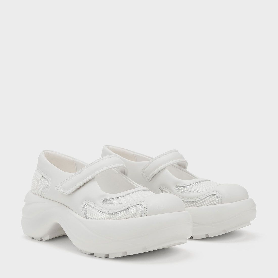 チャールズ&キース厚底メリージェーン！美品！ブルー プラットフォームヒール 37 CHARLES & KEITH（チャールズ & キース）の「チャンキー