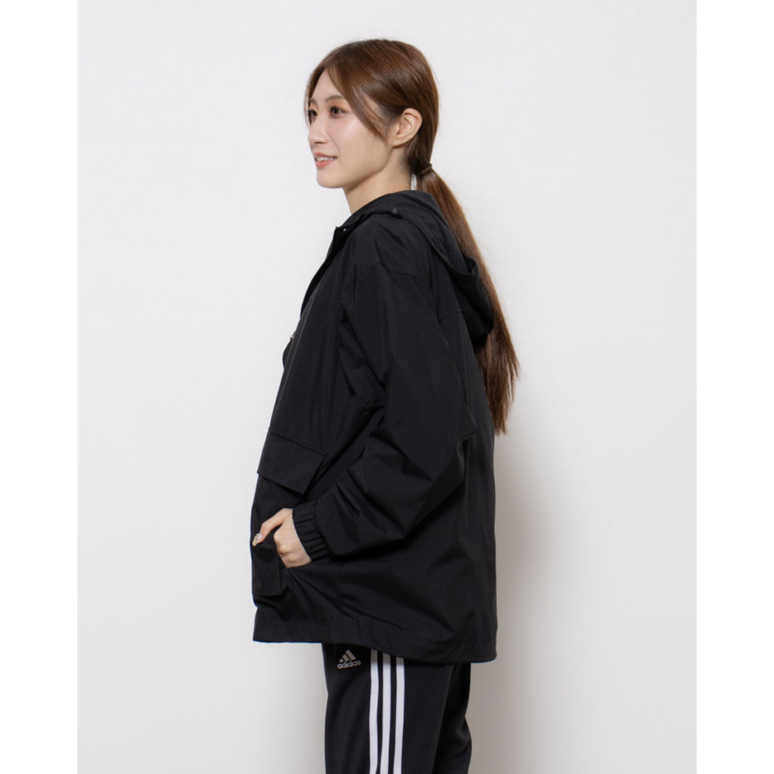 セール52%OFF】アディダス adidas レディース ウインド