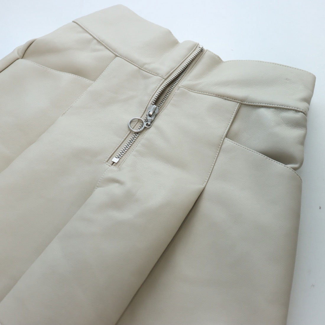 セール 40%OFF】ラブトキシック Lovetoxic 【LTXC】レザー風ZIP