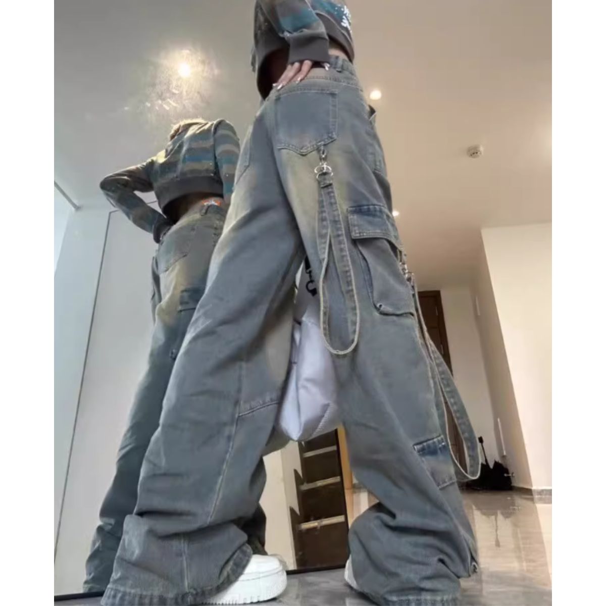 【Isabel Marant】 Divinaワイドレッグカーゴジーンズ ISABEL MARANT Divina カーゴパンツ | ブラック | FARFETCH JP