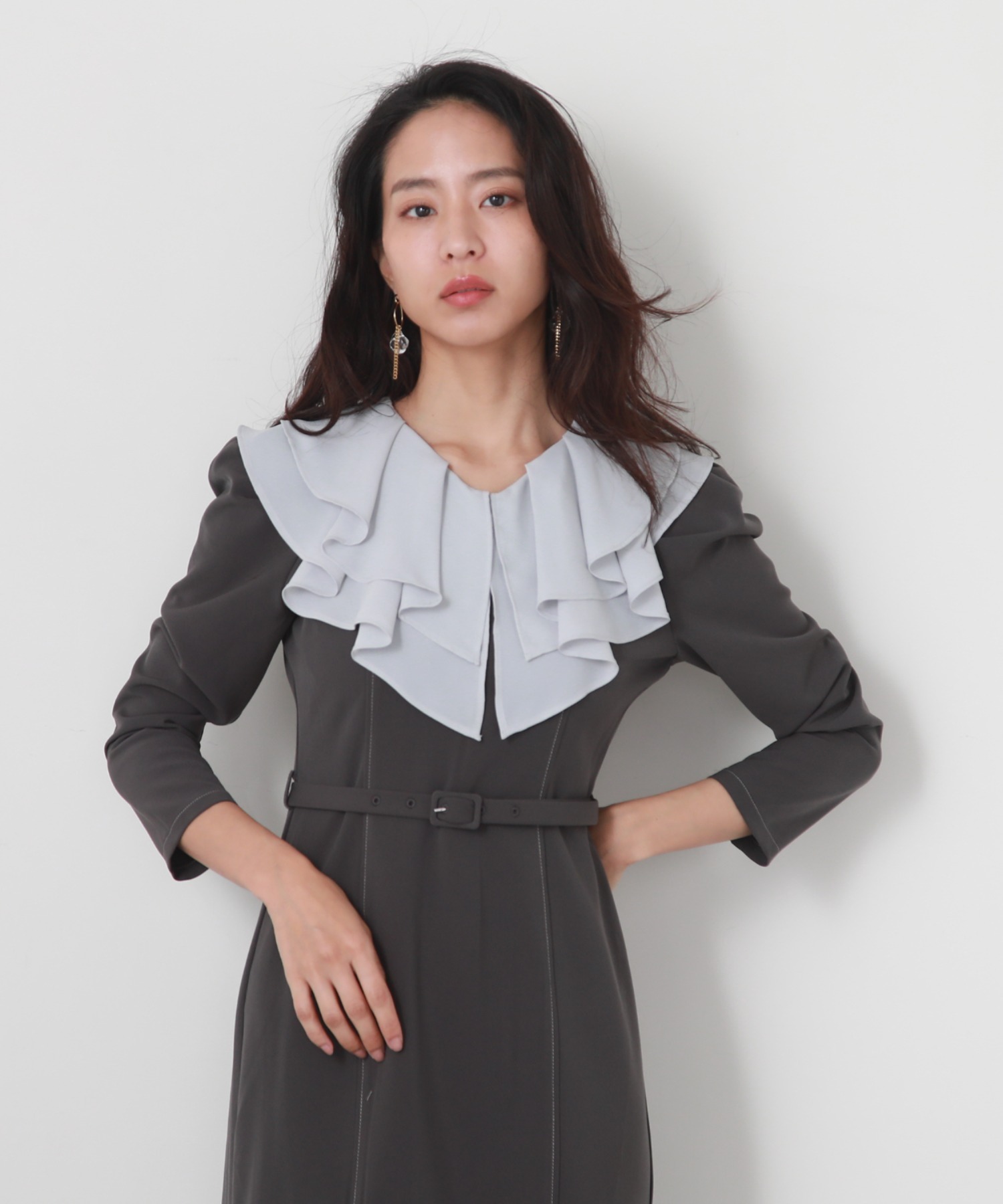 日本未入荷★CHICLINE★ラッフルシェードベルチドワンピース セール】チーク Cheek ラッフルセーラー配色ワンピース