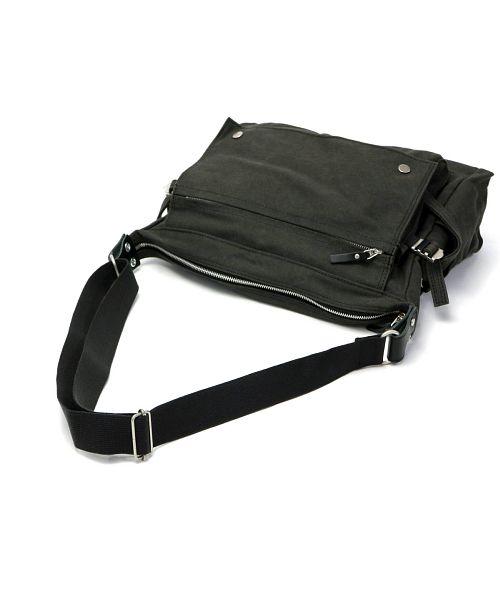 新品✨BAGGYPORT バギーポート メッセンジャー 　ボディバッグ A4収納 バギーポート BAGGY PORT バギーポート ショルダーバッグ BAGGY