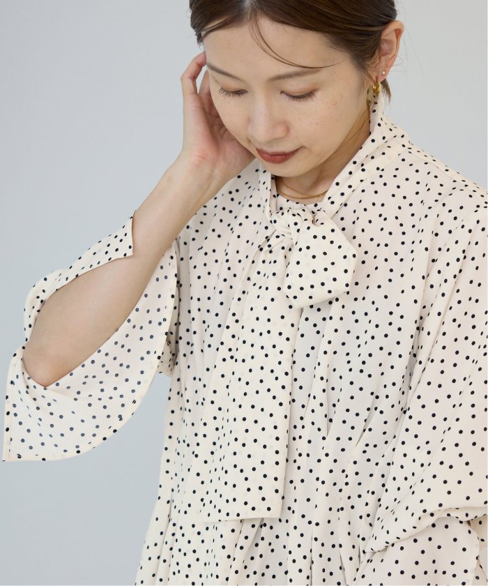 セール 30%OFF】TORRAZZO DONNA/トラッゾドンナ ドットブラウス セール 30%OFF】TORRAZZO DONNA/トラッゾドンナ ドットブラウス