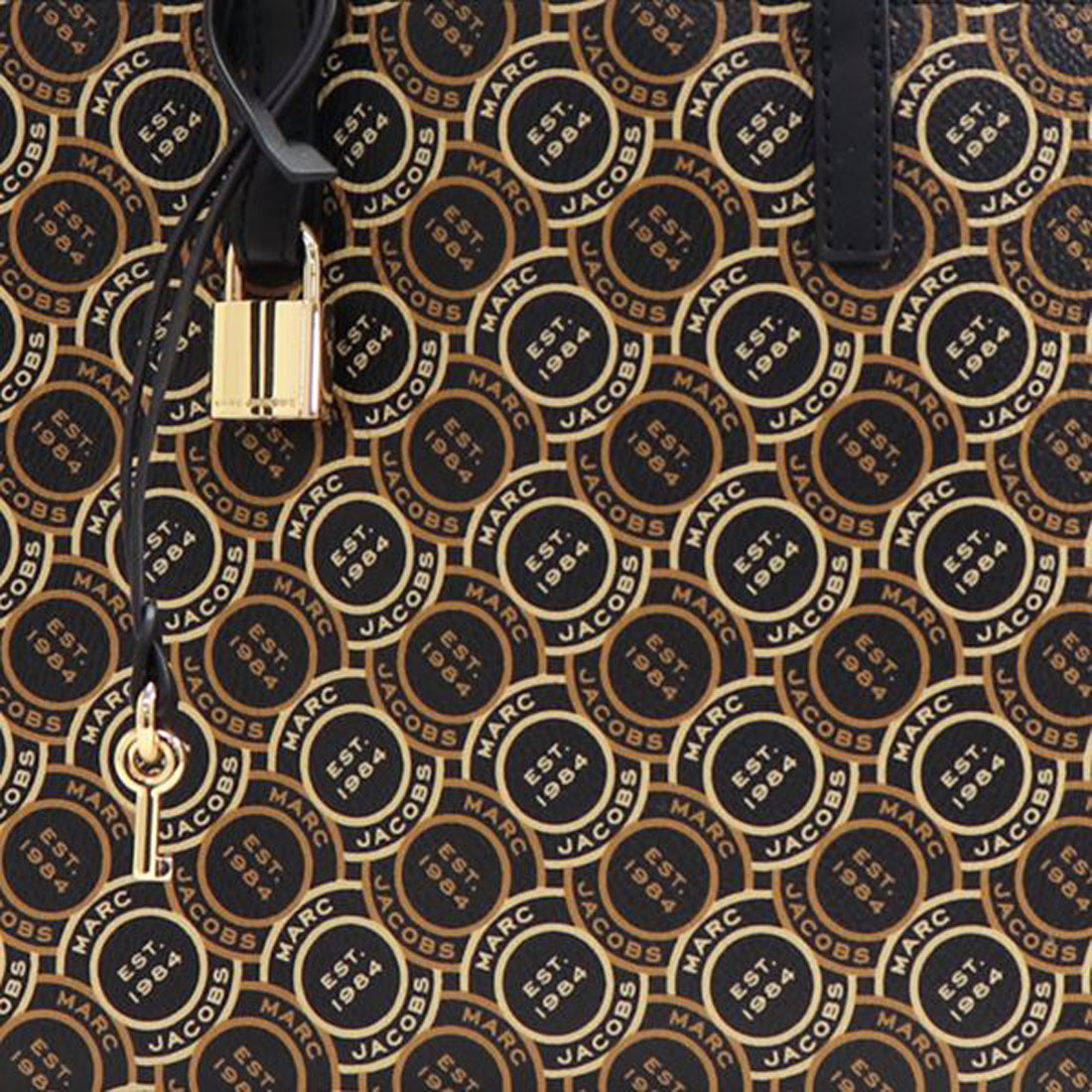 マーク ジェイコブス MARC JACOBS マークジェイコブス