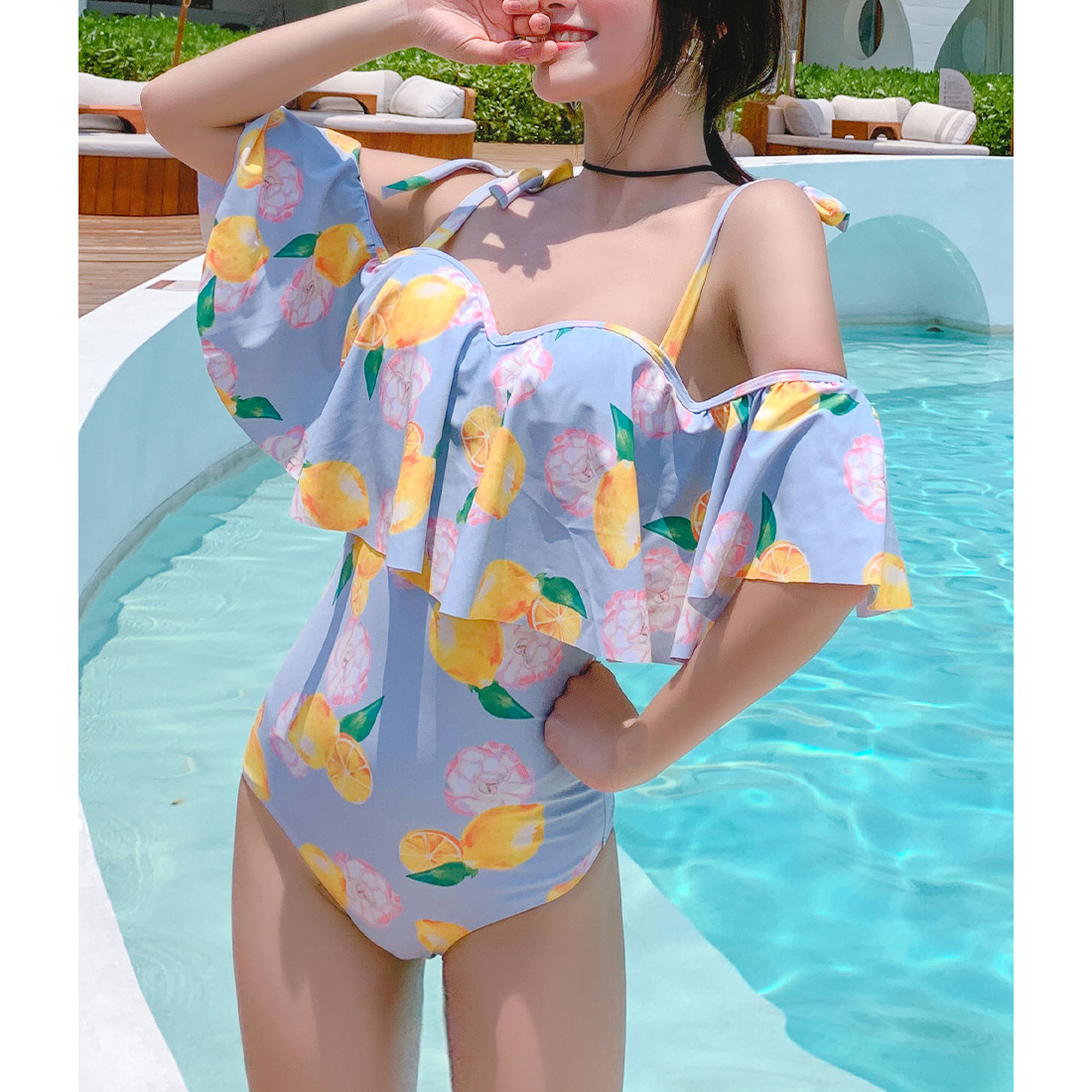 新品未使用アダルadaluワンピース水着