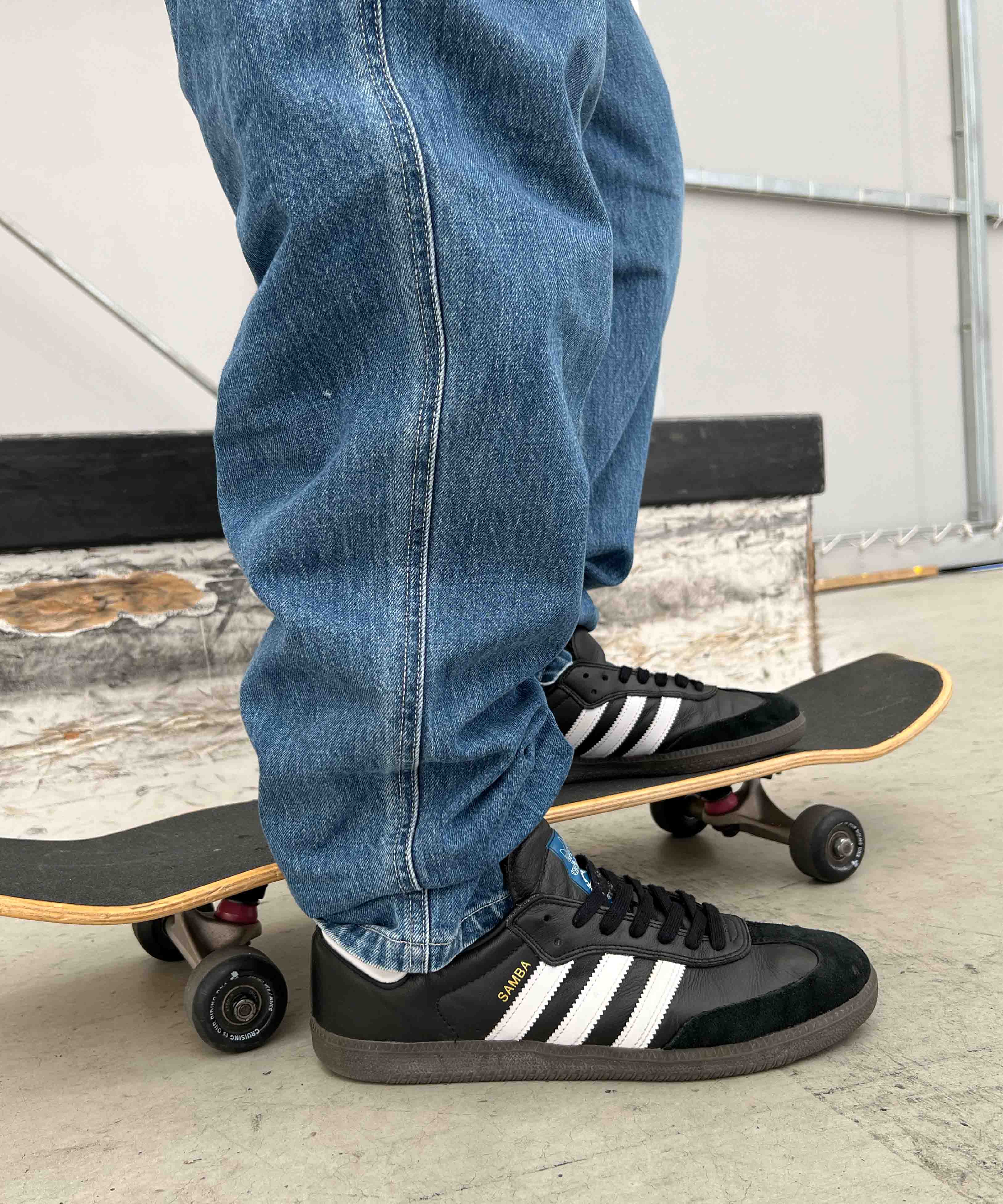 クーポン】アディダス adidas スニーカー メンズ レディース