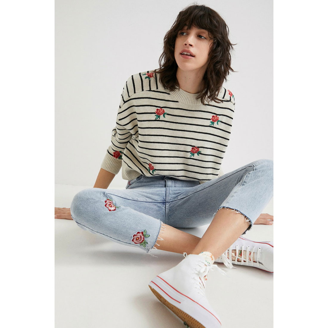 新品未使用】Desigual デシグアル スキニーデニムパンツ 花柄