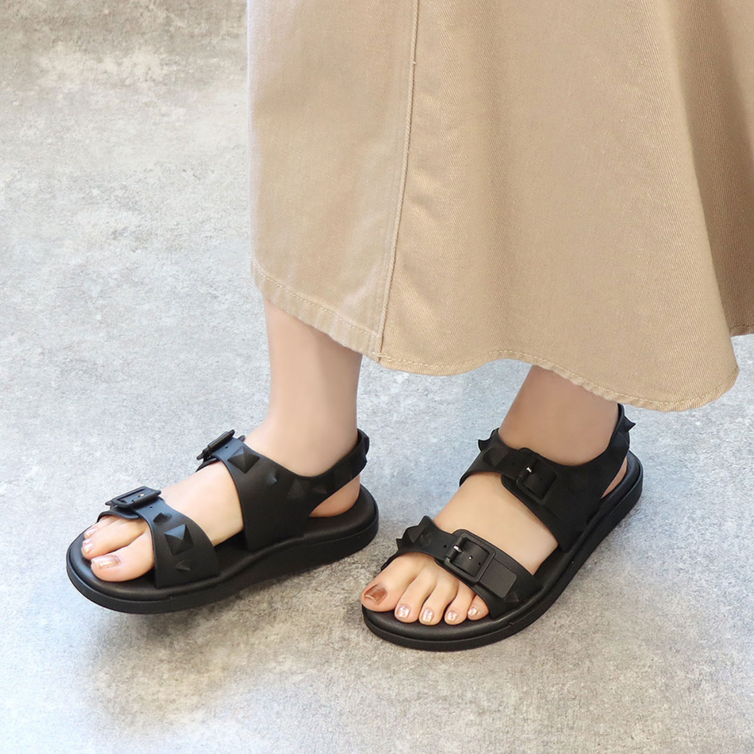 UNDERCOVER Melissaエディション ベージュ Spikes ブーツ