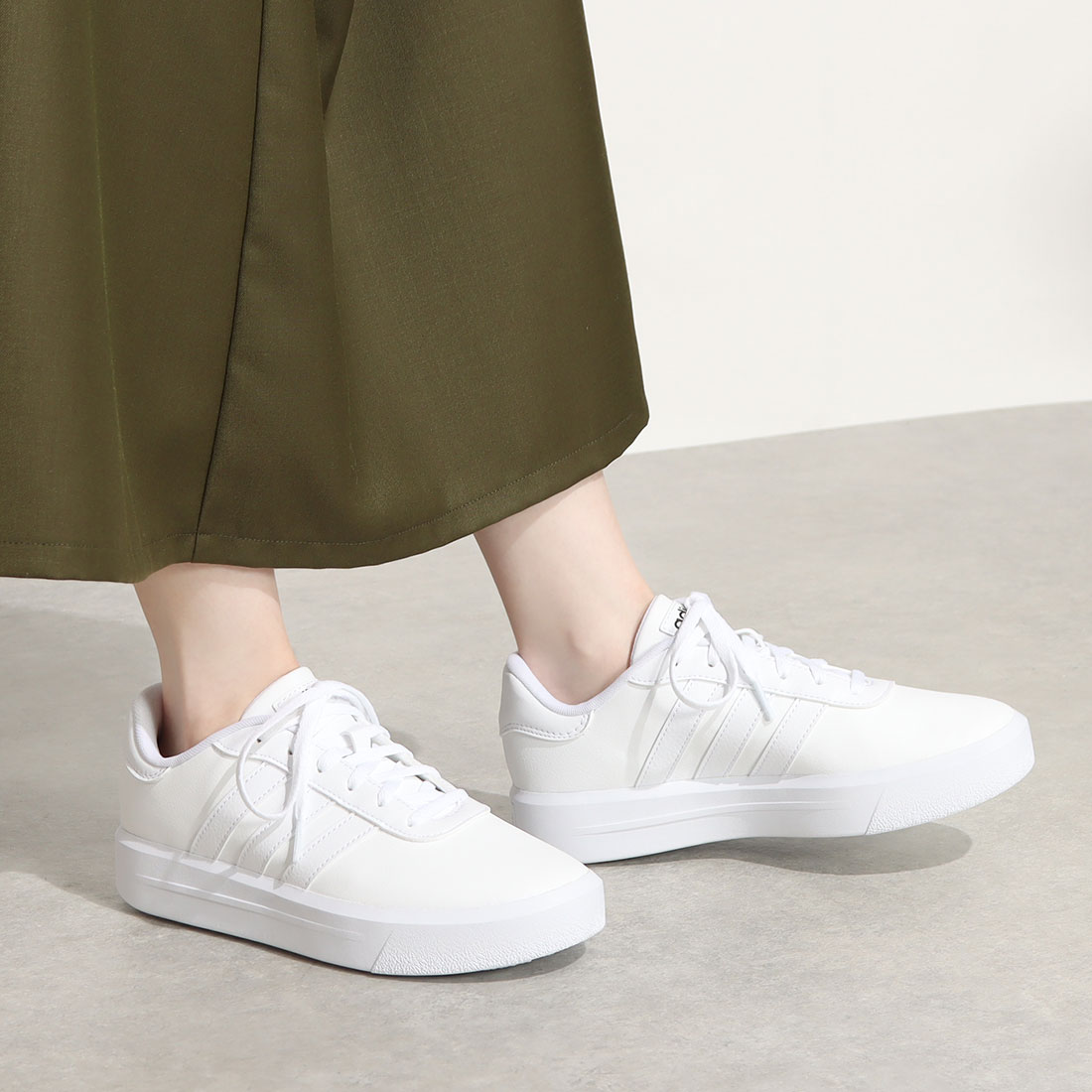adidas アディダス レディース 厚底 スニーカー ヒール高3.5cm