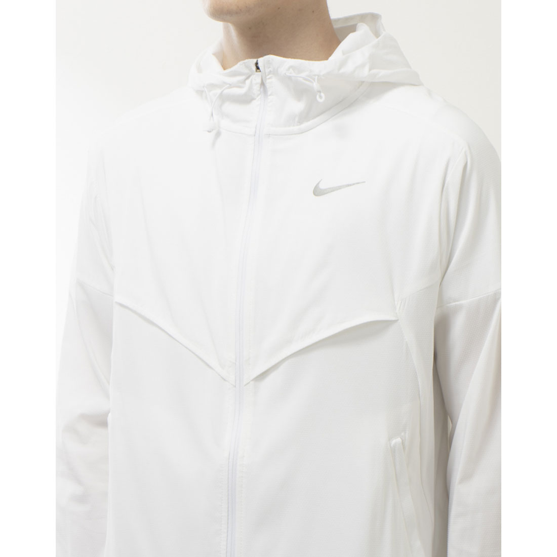 未使用 正規品 メンズ Mサイズ NIKE ランニングジャケット