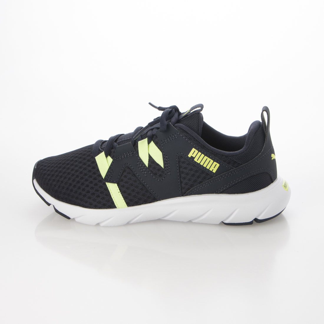 セール20%OFF】プーマ PUMA レディース スニーカー ソフトライド