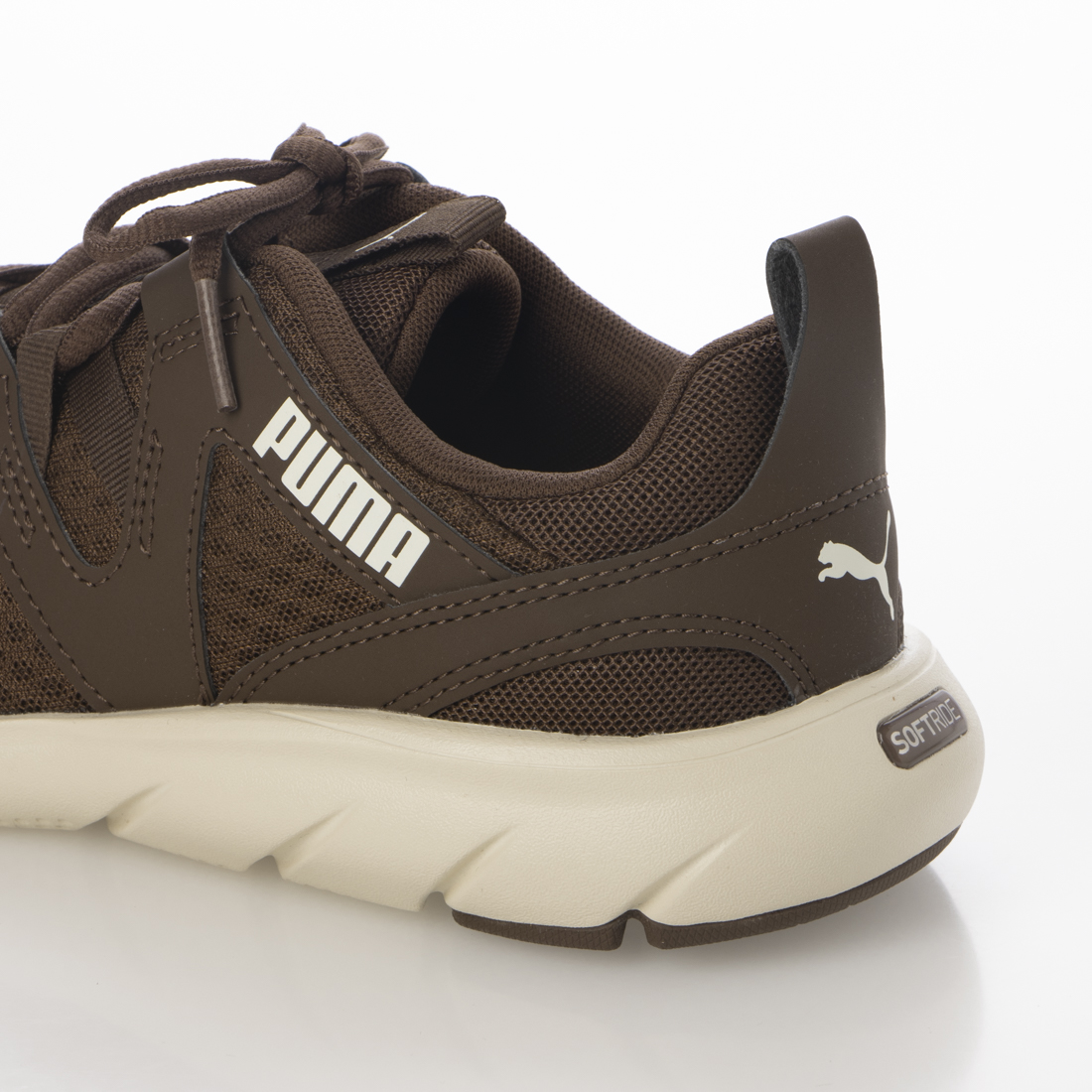 セール20%OFF】プーマ PUMA レディース スニーカー ソフトライド