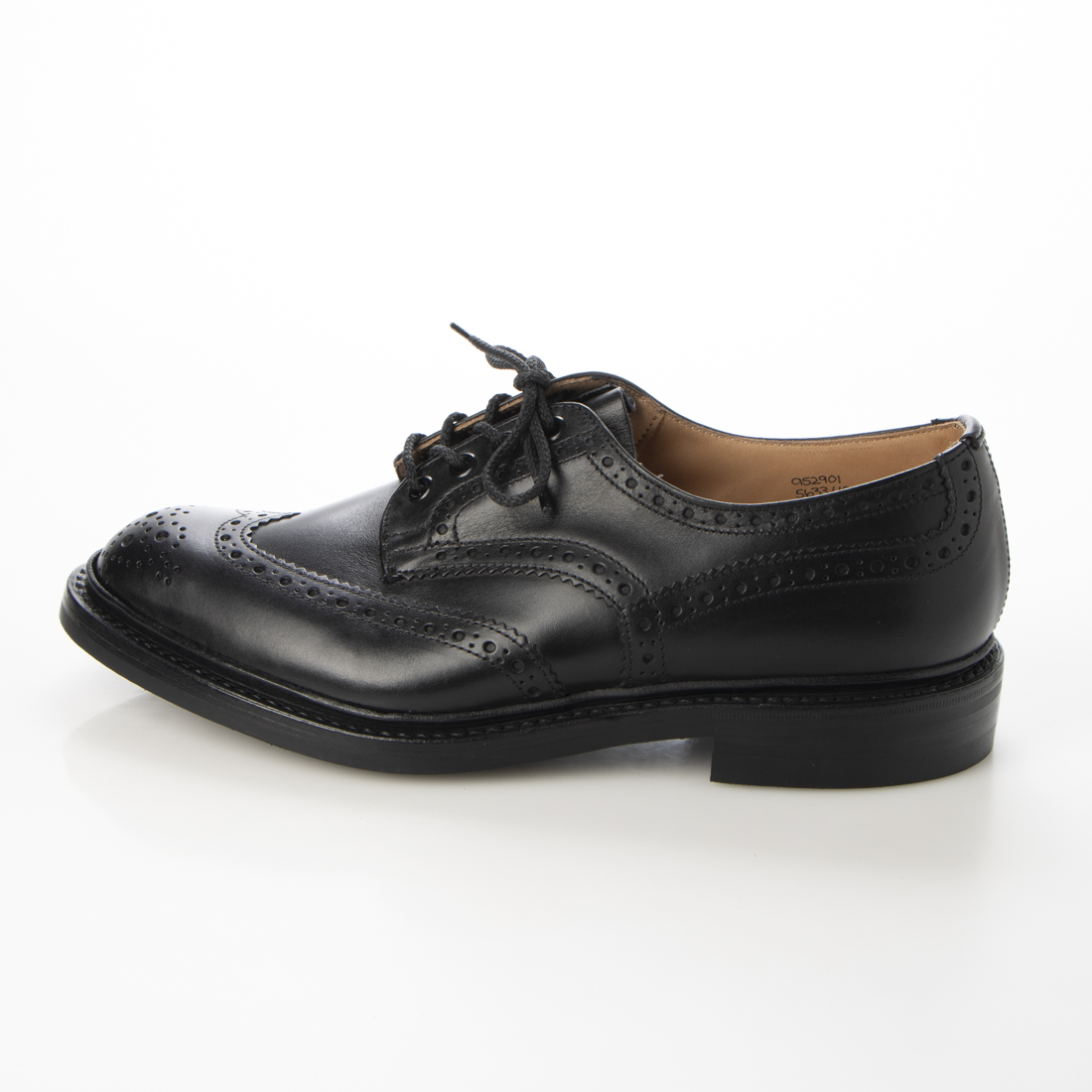 セール55%OFF】トリッカーズ Tricker's レザーウィングチップ セール55%OFF】トリッカーズ Tricker's レザーウィングチップ