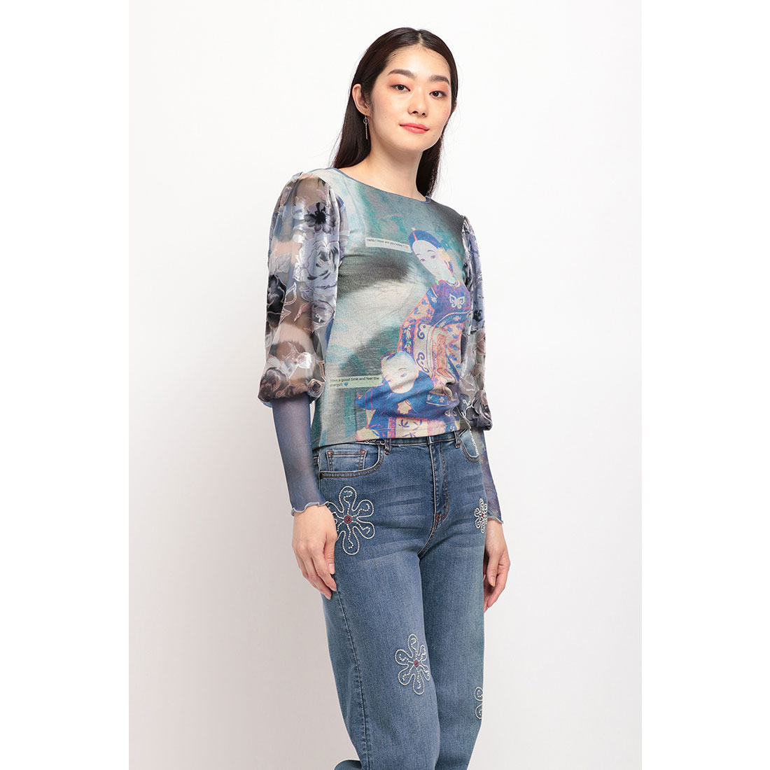 クーポン】【セール50%OFF】デシグアル Desigual 花柄刺繍入り クーポン】【セール50%OFF】デシグアル Desigual 花柄刺繍入り
