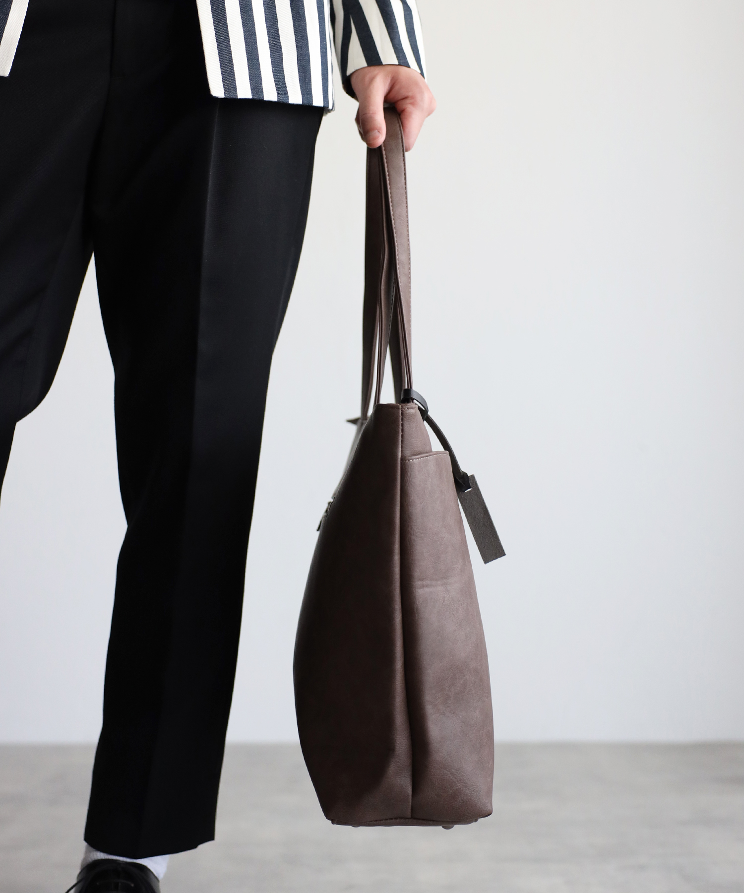 セール10%OFF】グッシオ ウォーモ GUSCIO UOMO レザータッチ セール10%OFF】グッシオ ウォーモ GUSCIO UOMO レザータッチ