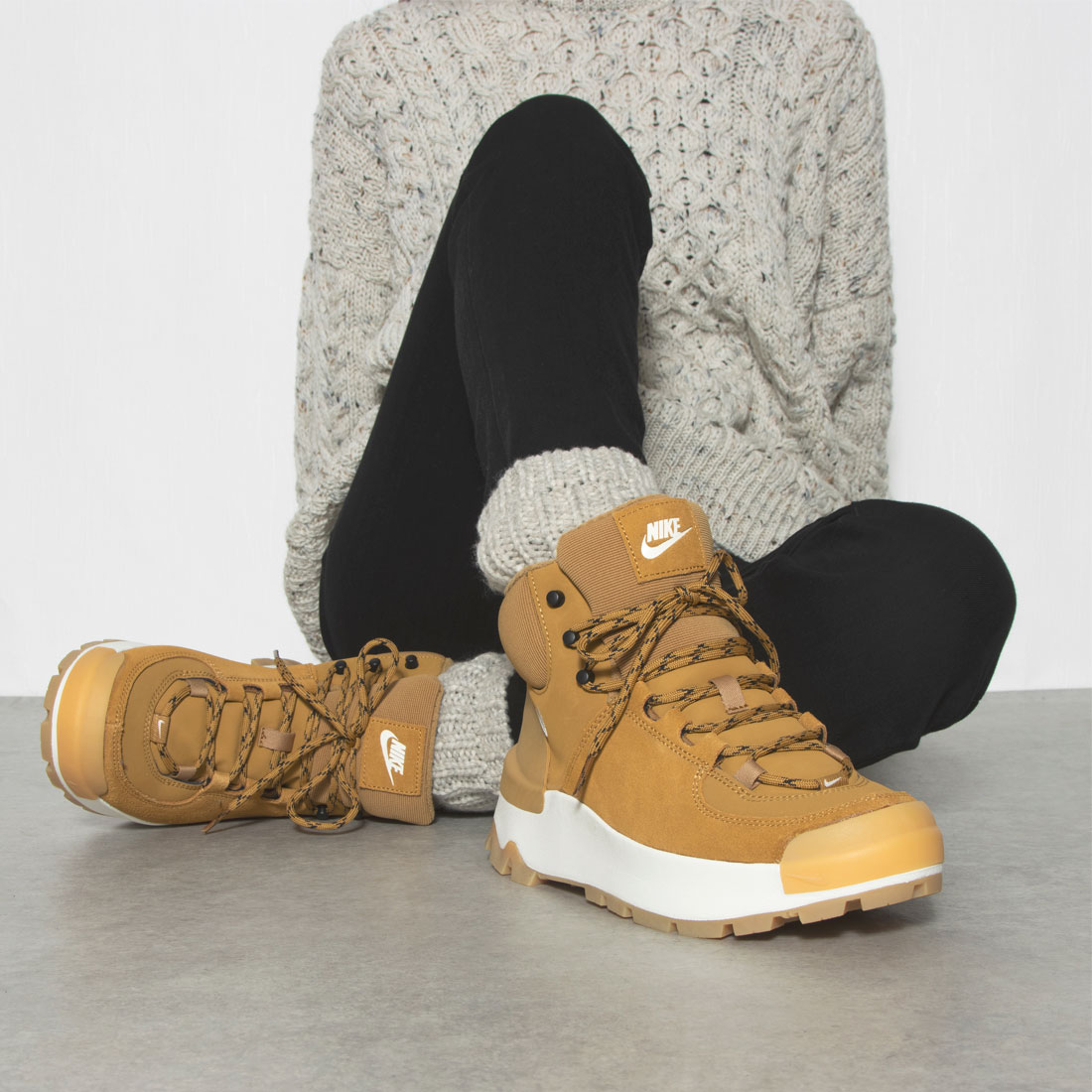 セール 50%OFF】ナイキ NIKE ナイキ ウィメンズ シティ セール 50%OFF】ナイキ NIKE ナイキ ウィメンズ シティ