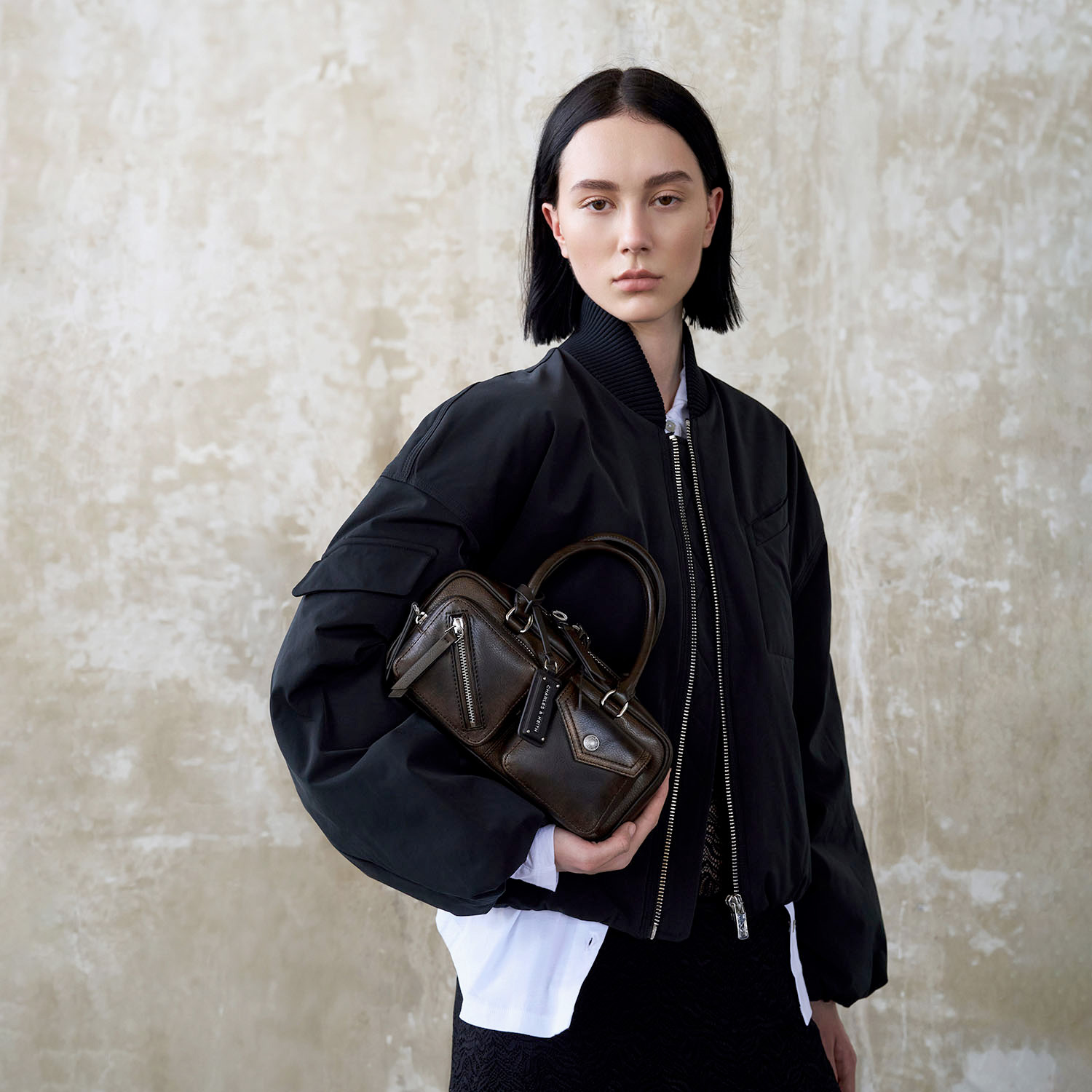 ★CHARLES&KEITH★Thora★マルチポケットボウリングバック★ Thora トーラー マルチポケットボウリングバッグ(507176167
