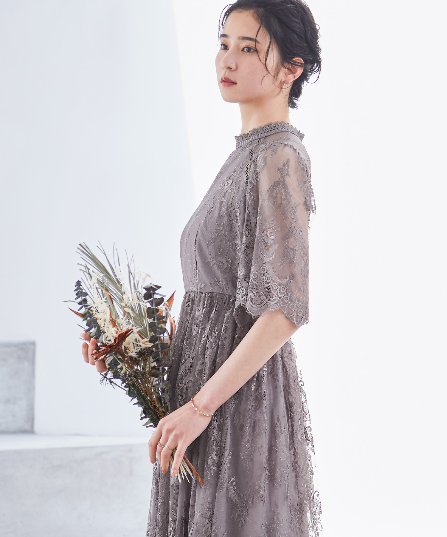 ニアナ niana ハイネック 総レース 5分袖 結婚式ワンピース