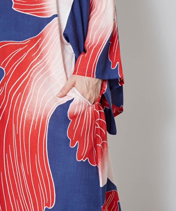【カヤ】【ＵＶカット加工】たゆたう金魚長羽織 Amina Collection｜【カヤ】【UVカット加工】たゆたう金魚長羽織