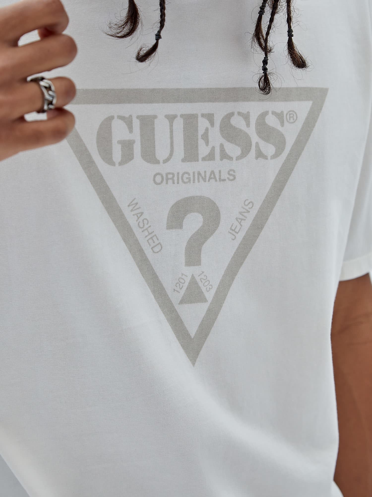 ゲス GUESS Originals Triangle Tee(507032083) | ゲス(GUESS) - d fashion