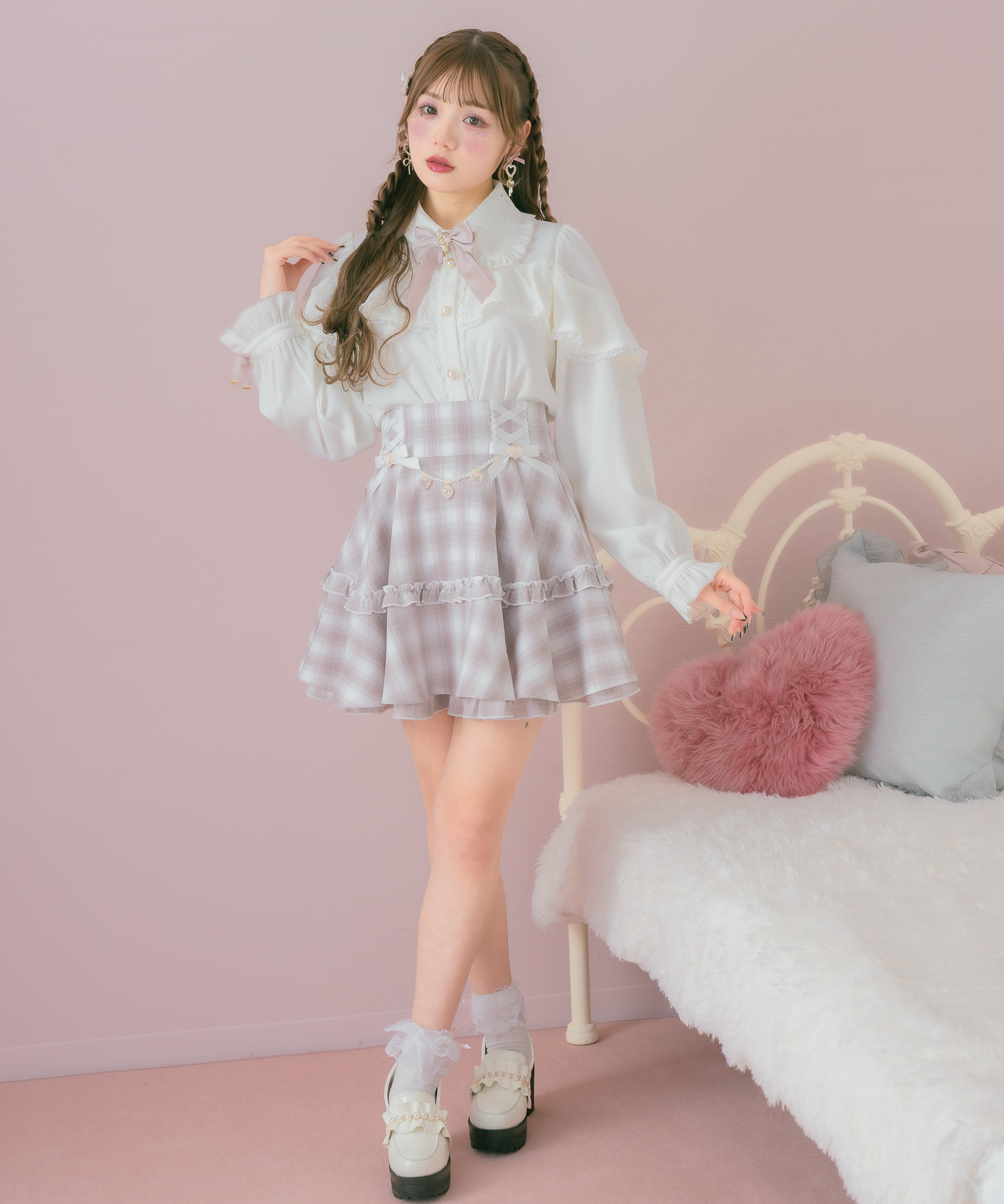 セール 30%OFF】ロジータ ROJITA ビジュー付きブラウス
