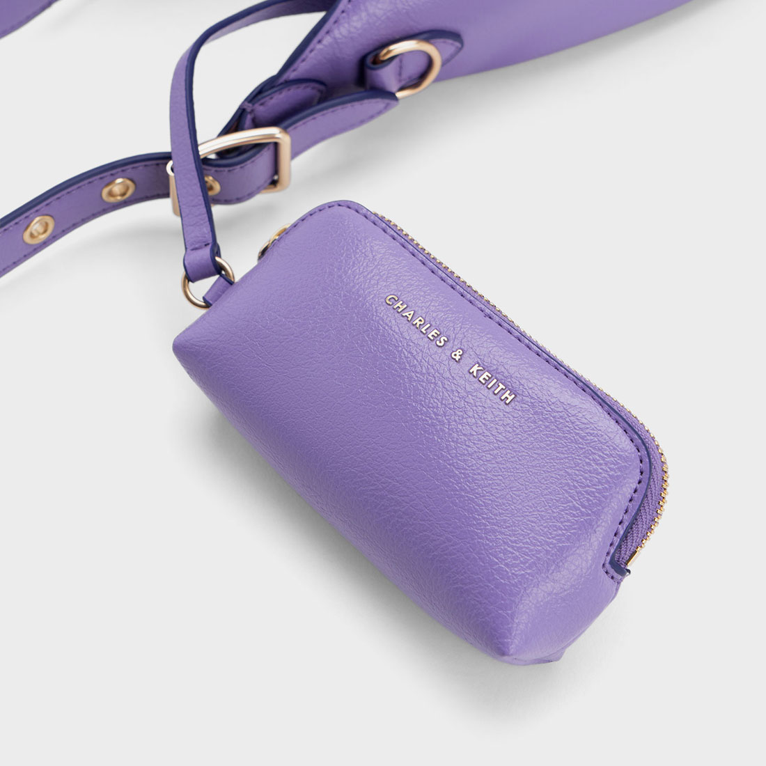 CHARLES & KEITH ガールズ ファーリーロッツォ　ミニバッグ CHARLES & KEITH ガールズ ファーリーロッツォ ミニバッグ