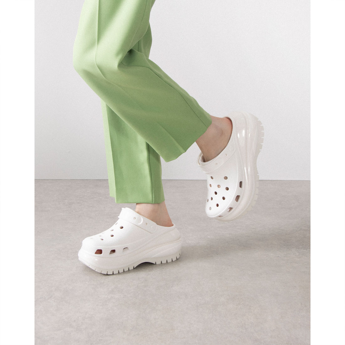 セール20%OFF】クロックス crocs レディース サンダル 厚底 メガ