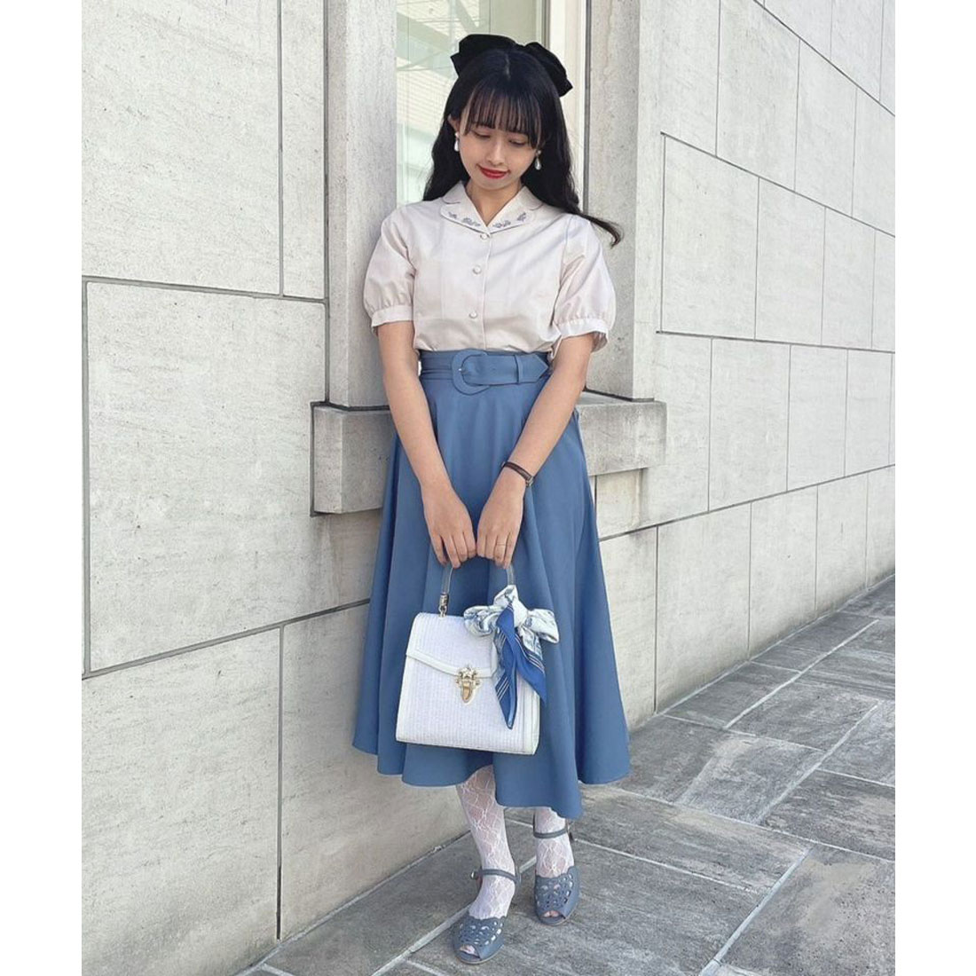 セール 18%OFF】フィント F i.n.t フリージア刺繍ハート開衿
