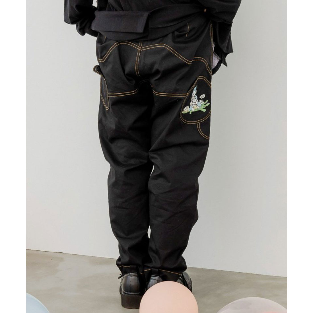 シャンプー中のダルメシアン ブルー アップリケパンツ スカラー スカラー ScoLar シャンプー中のダルメシアン アップリケパンツ