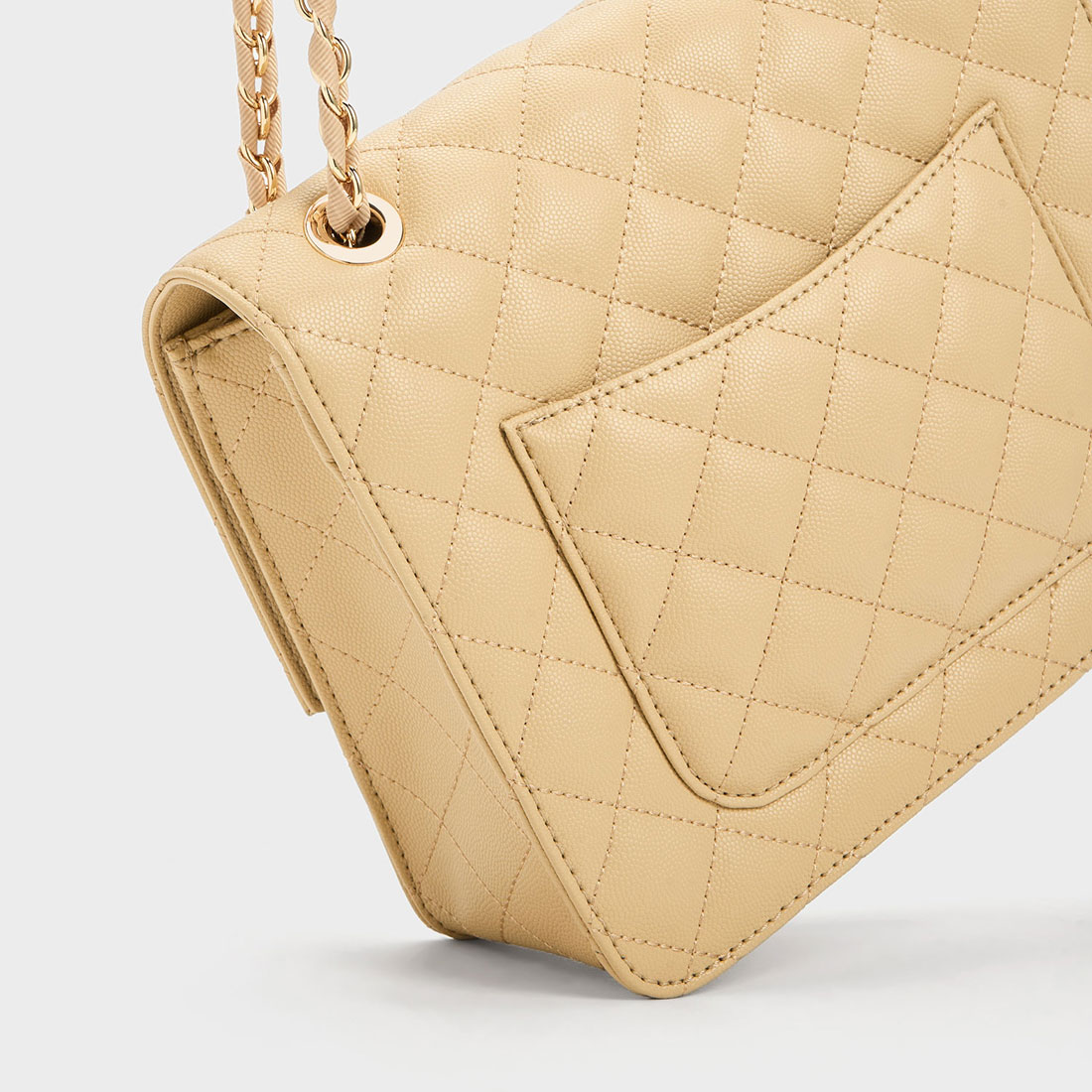 チャールズ＆キース Cressida クレシダ キルトチェーンストラップバッグ CHARLES & KEITH｜Cressida クレシダ キルトチェーンストラップ
