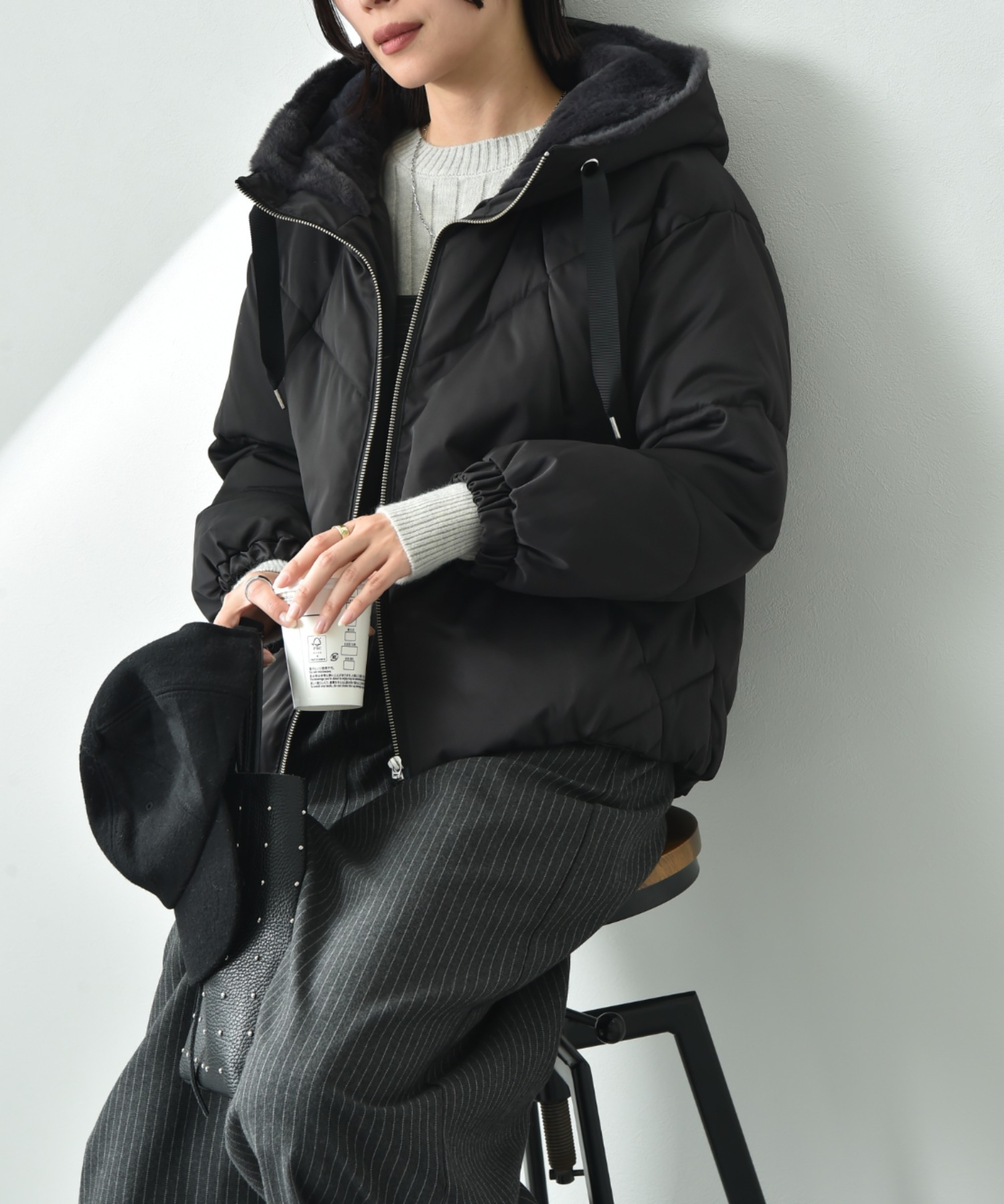 インタープラネット INTERPLANET フードフェイクファー付中綿ショートコート （ブラック） -ファッション通販 FASHION WALKER