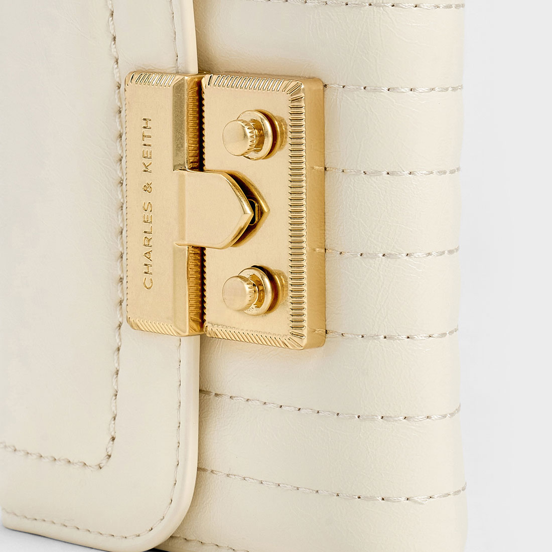 追跡有★Charles＆Keith Donna ドンナクリンクルエフェクト 財布 CHARLES & KEITH｜Donna ドンナ クリンクルエフェクトウォレット