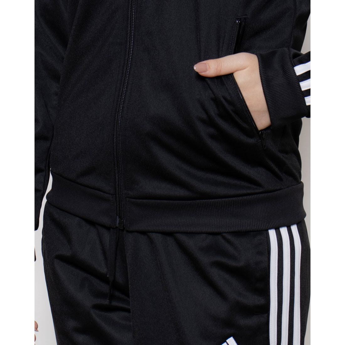 セール10%OFF】アディダス adidas レディース ジャージ上下 セール10%OFF】アディダス adidas レディース ジャージ上下