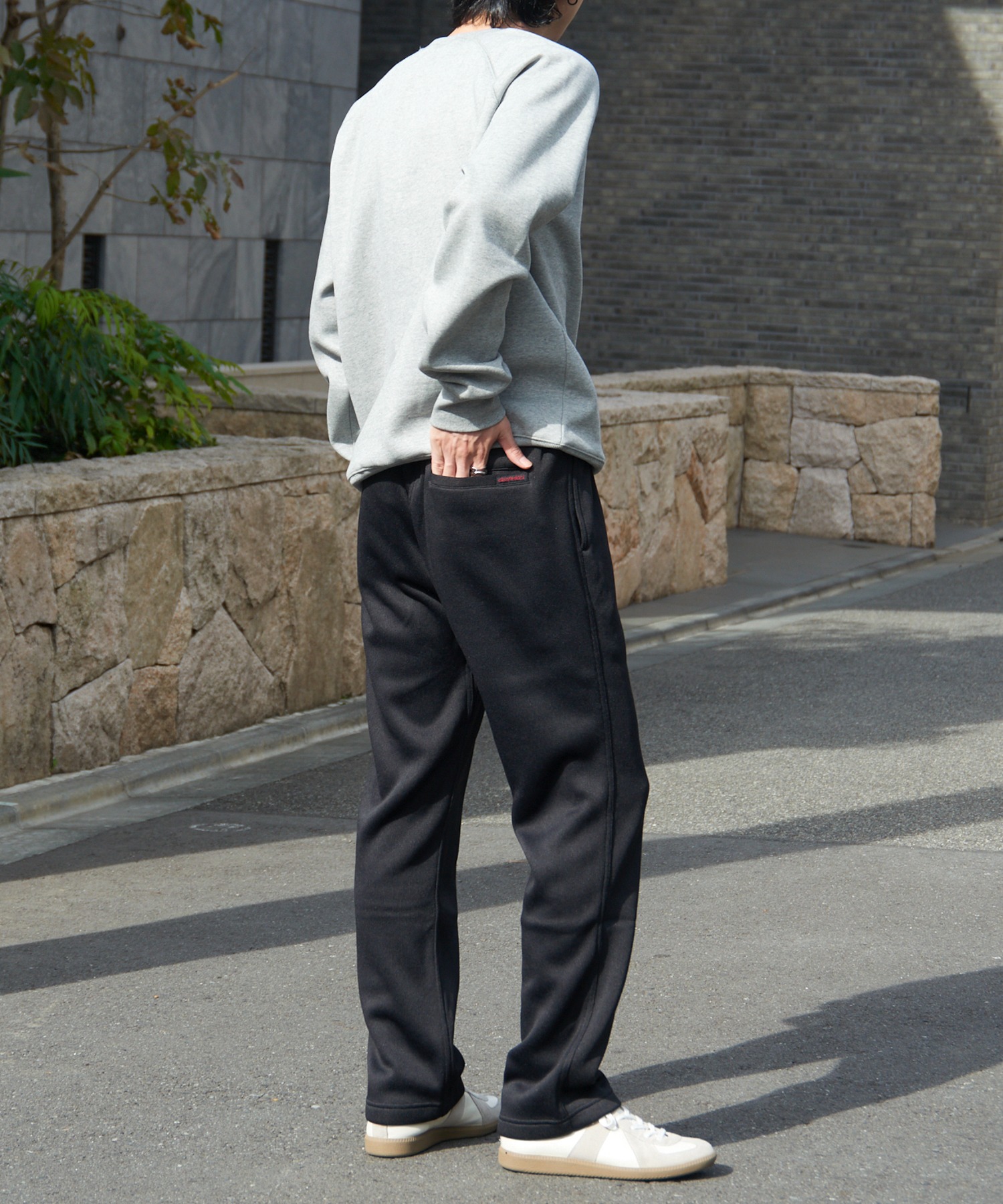 DOLCE&GABBANA グラフィックプリントクロップドパンツ Dolce & Gabbana バロックプリントクロップドパンツ | Sendegaro JP