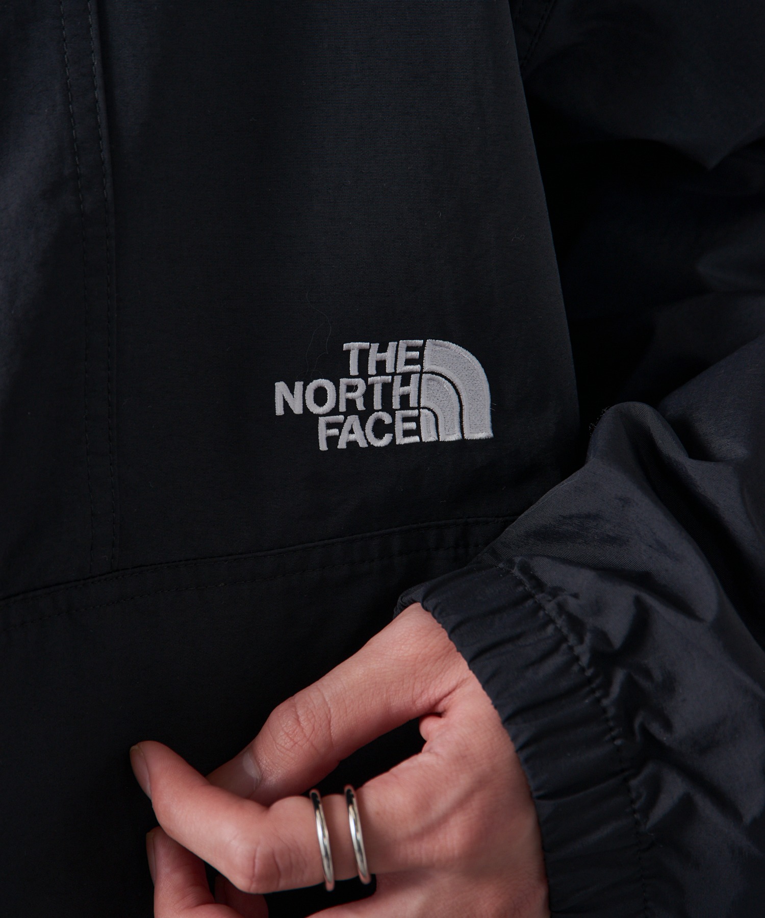 セール 39%OFF】ザ・ノース・フェイス THE NORTH FACE EXPLORING セール 39%OFF】ザ・ノース・フェイス THE NORTH FACE EXPLORING