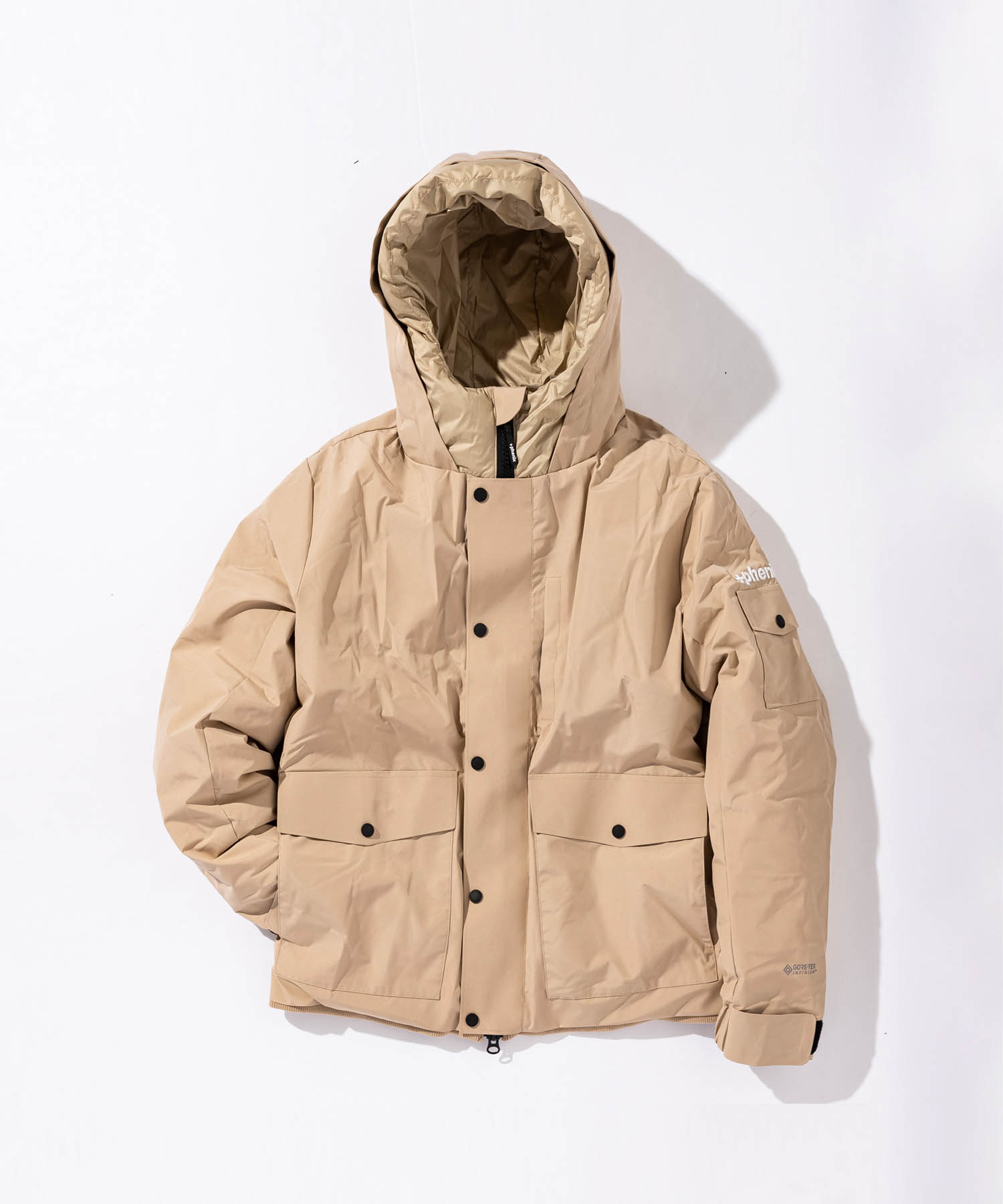 プラスフェニックス +phenix GORE－TEX INFINIUM Down Jacket