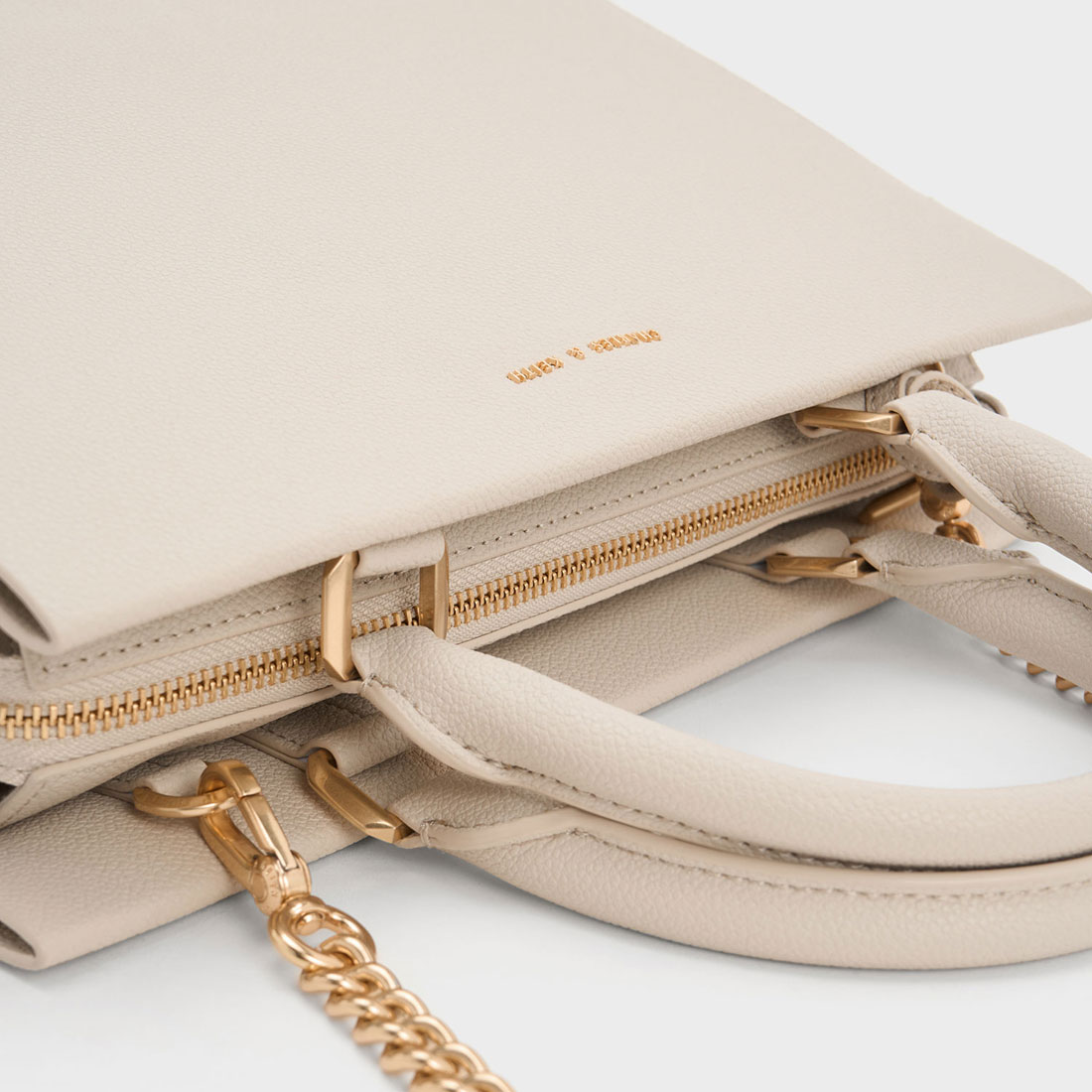 Charles & Keith 2way ミラベルストラクチャー Mirabelle ミラベル ストラクチャーハンドバッグ 【再入荷