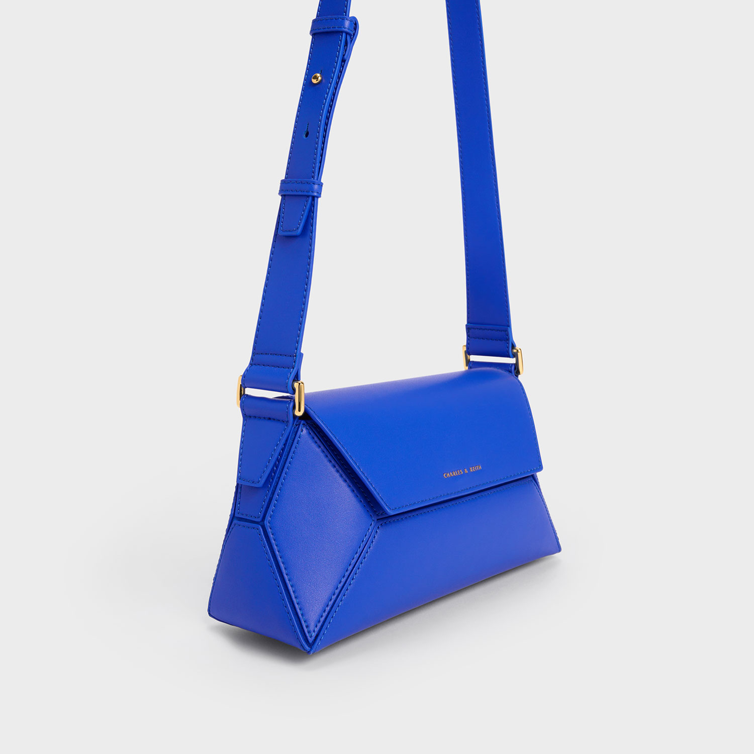 チャールズアンドキース ナスリン ジオメトリックショルダーバッグ CHARLES ＆ KEITH ショルダーバッグ バッグ Nasrin ナスリン
