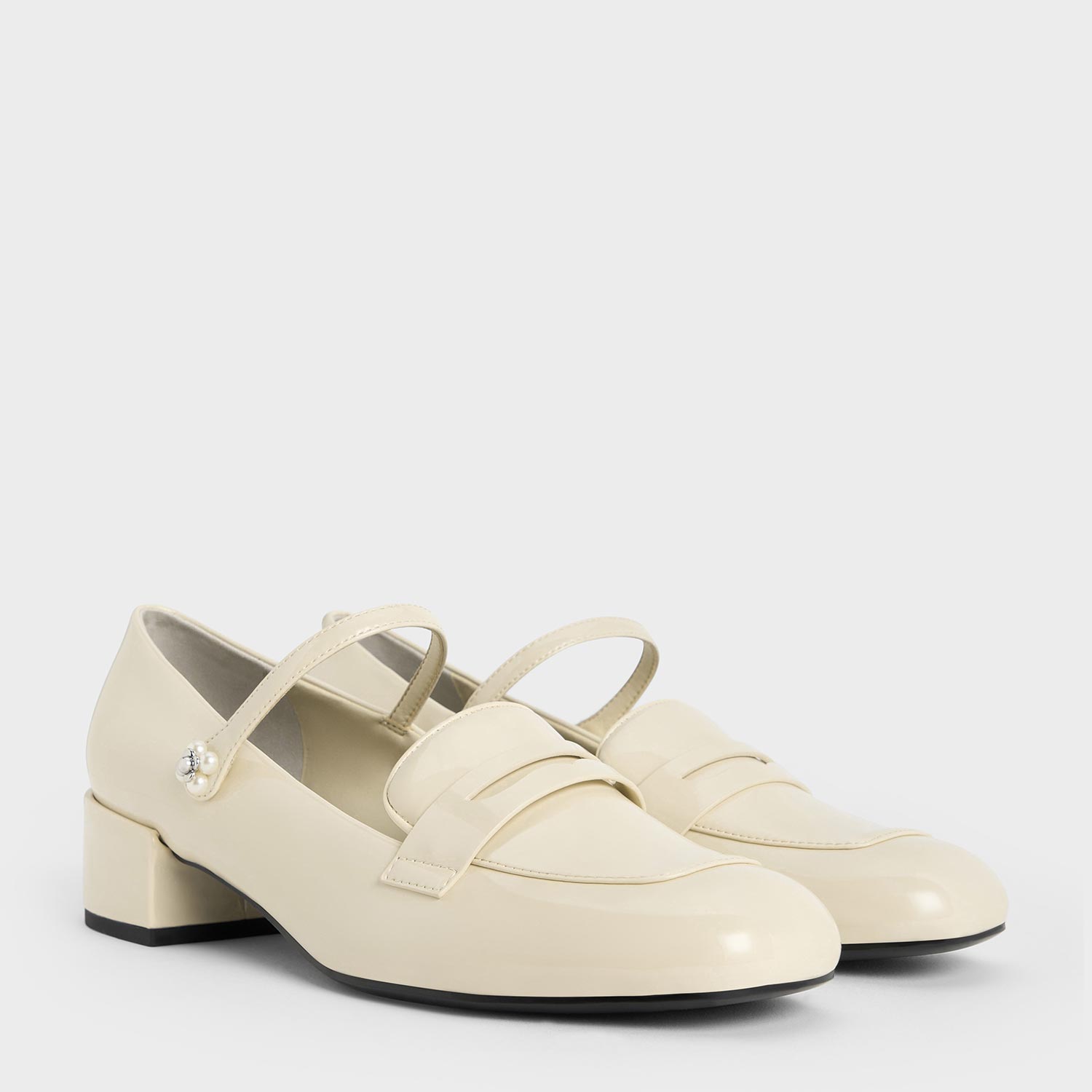 完売前に【Clarks】Fawna Sky パテント メリージェーン シューズ メリージェーン 26cm Clarks(クラークス) 靴・シューズ