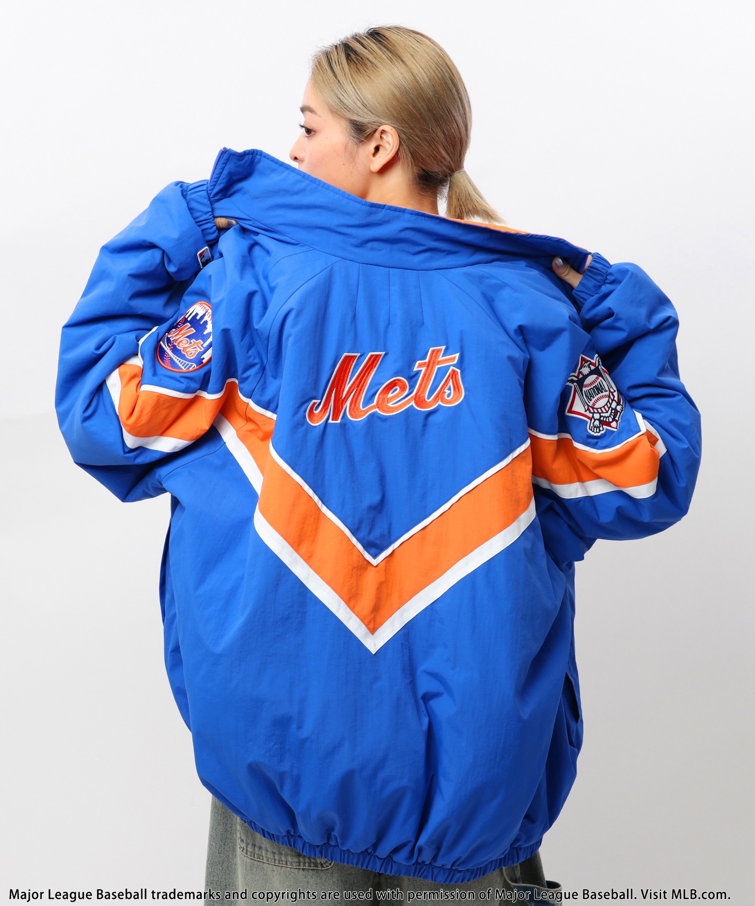 BTTF BACK TO THE FIELD ショート丈　ナイロンジャケット BTTF BACK TO THE FIELD ショート丈 ナイロンジャケット - メルカリ