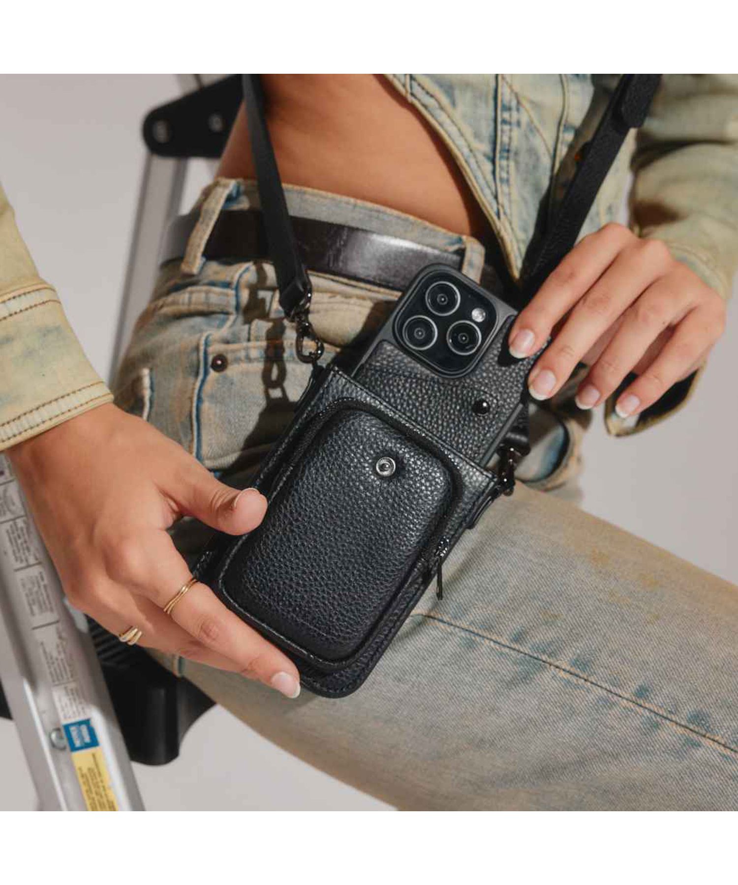 バンドリヤー BANDOLIER BANDOLIER バンドリヤー ポーチ スマホ