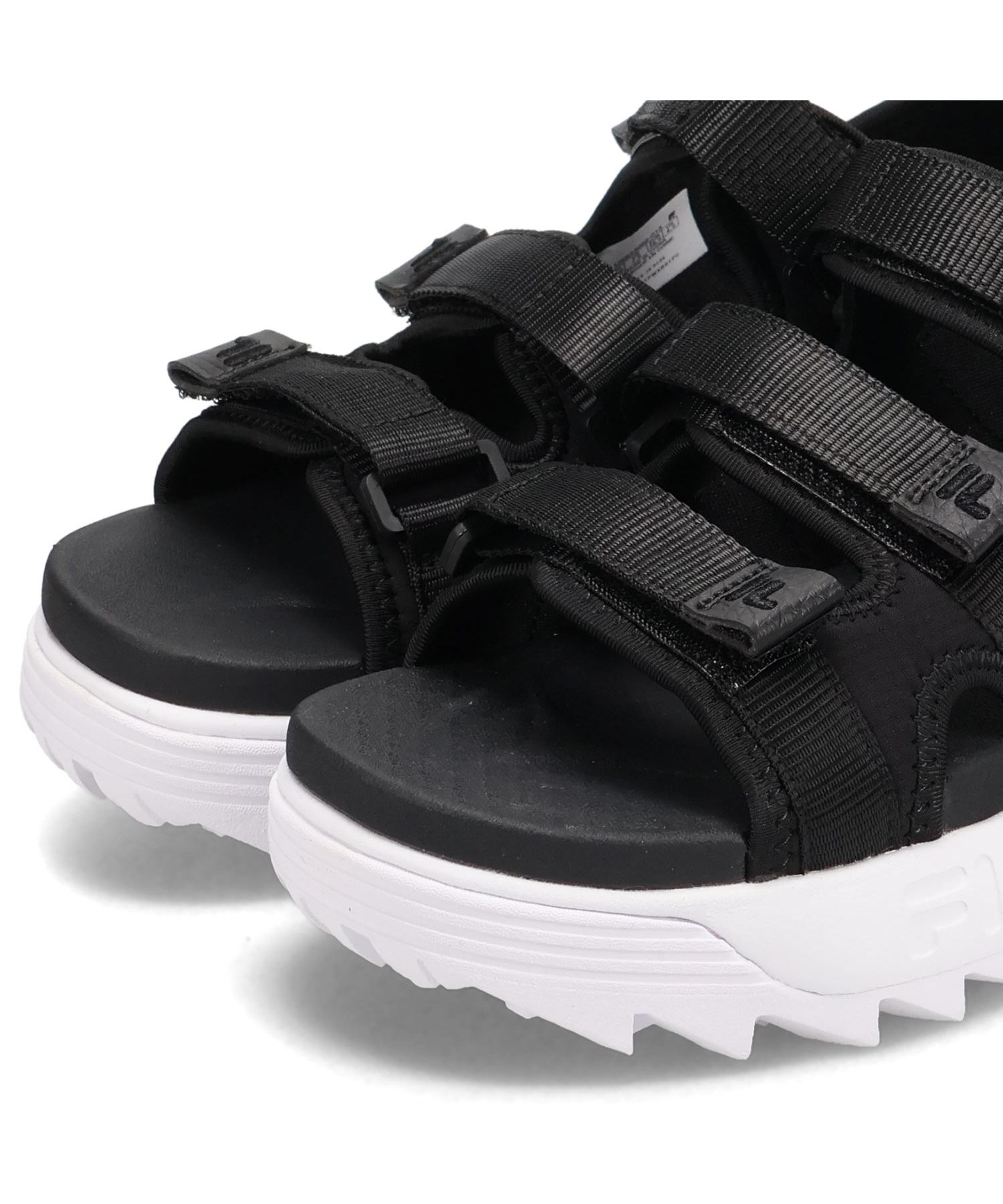 ★日本未入荷★ FILA WMNS いちご スポーツサンダル 厚底 関送込 履きごこちやみつき感激サンダル 厚底サンダル 厚底 サンダル