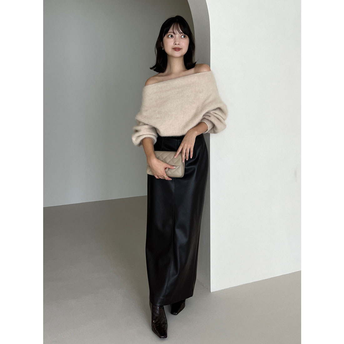 anuans アニュアンス　完売　ラクーンフォックスオフショルニットプルオーバー アニュアンス anuans ラクーンフォックスオフショルニットプル