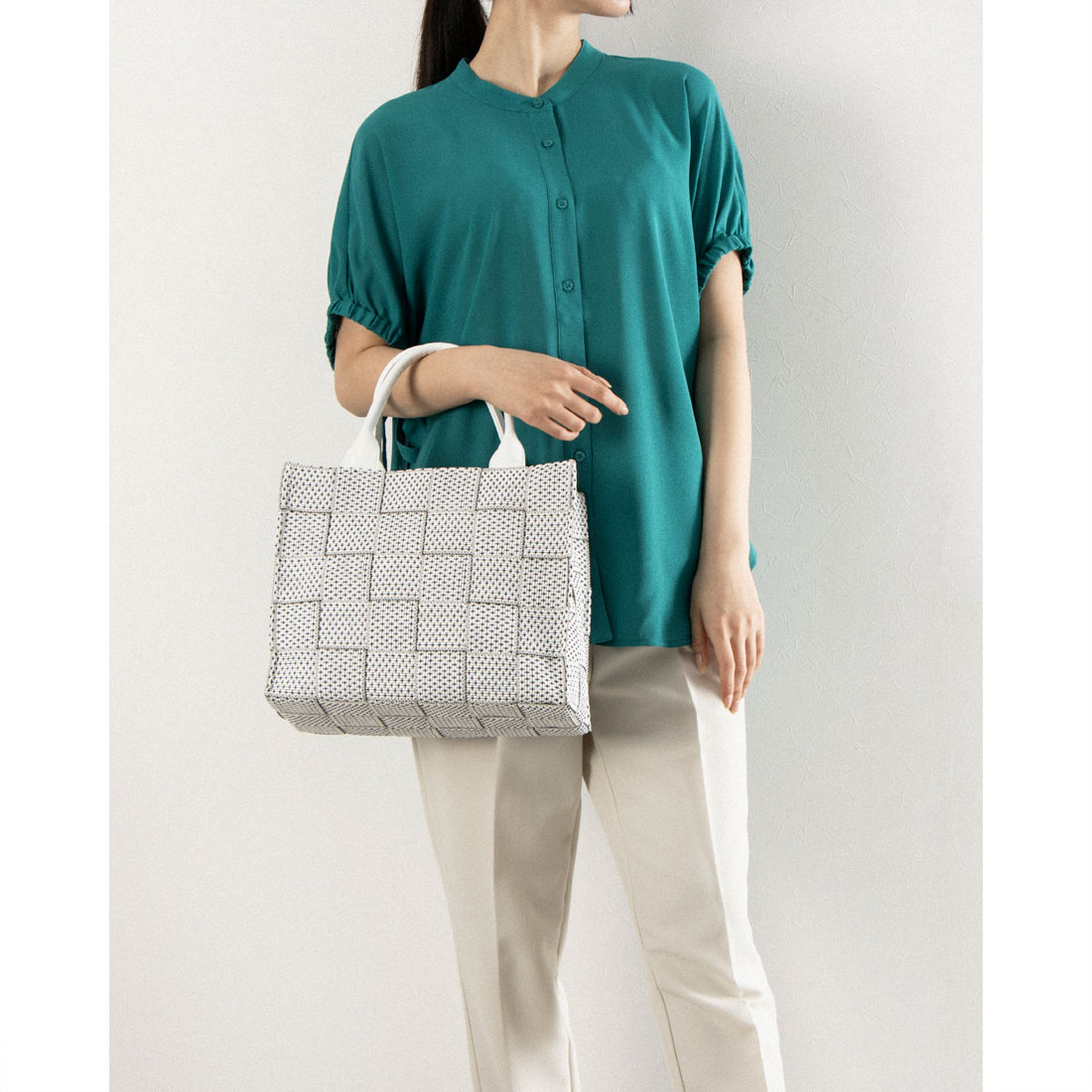 極美品◎Alma tonutti レザーハンドルメッシュバッグ　ハンドバッグ セール】 【Alma tonutti】レザーハンドルメッシュバッグ