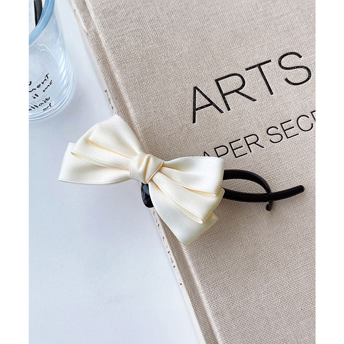 【販路限定】フラッフィーリボン バナナクリップ(ブラック) 販路限定】フラッフィーリボン バナナクリップ(ブラック