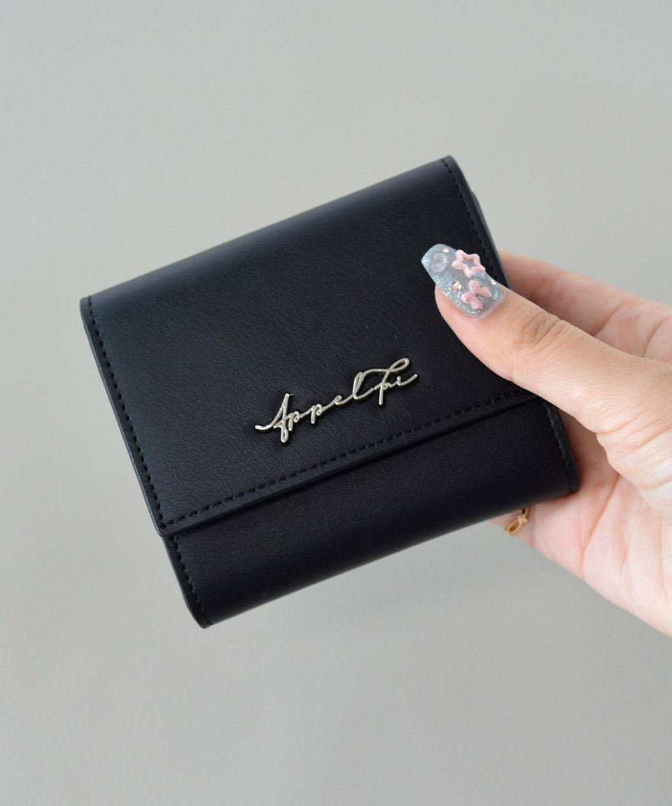 【ALDO アルド】TUX ラインストーンクロスボディ財布 with Chain ALDO アルド】TUX ラインストーンクロスボディ財布 with Chain