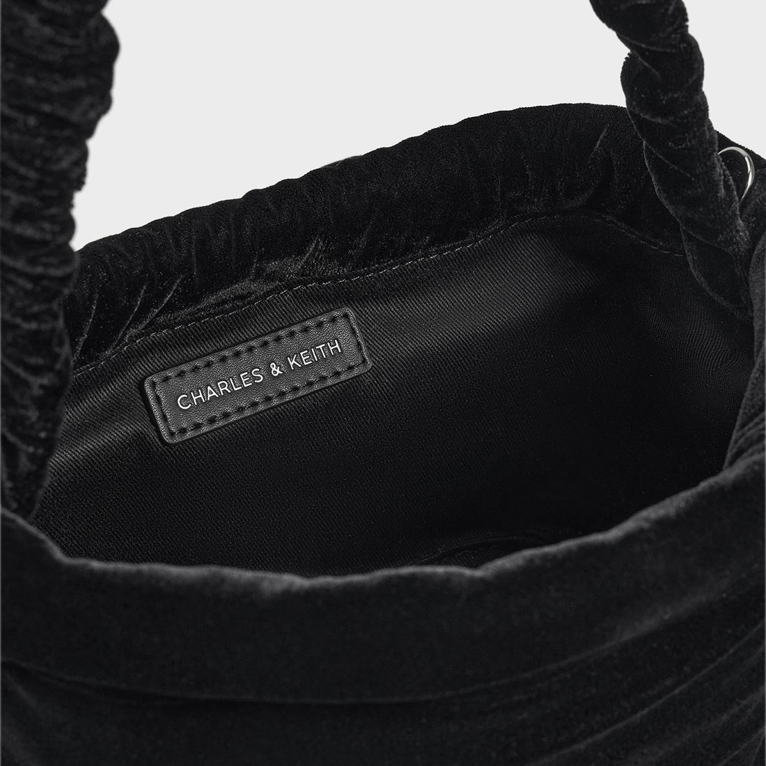 CHARLES & KEITH◆ベルベットボウ ルーシュトップハンドルバッグ ベルベットボウ ルーシュドトップハンドルバッグ｜チャールズ