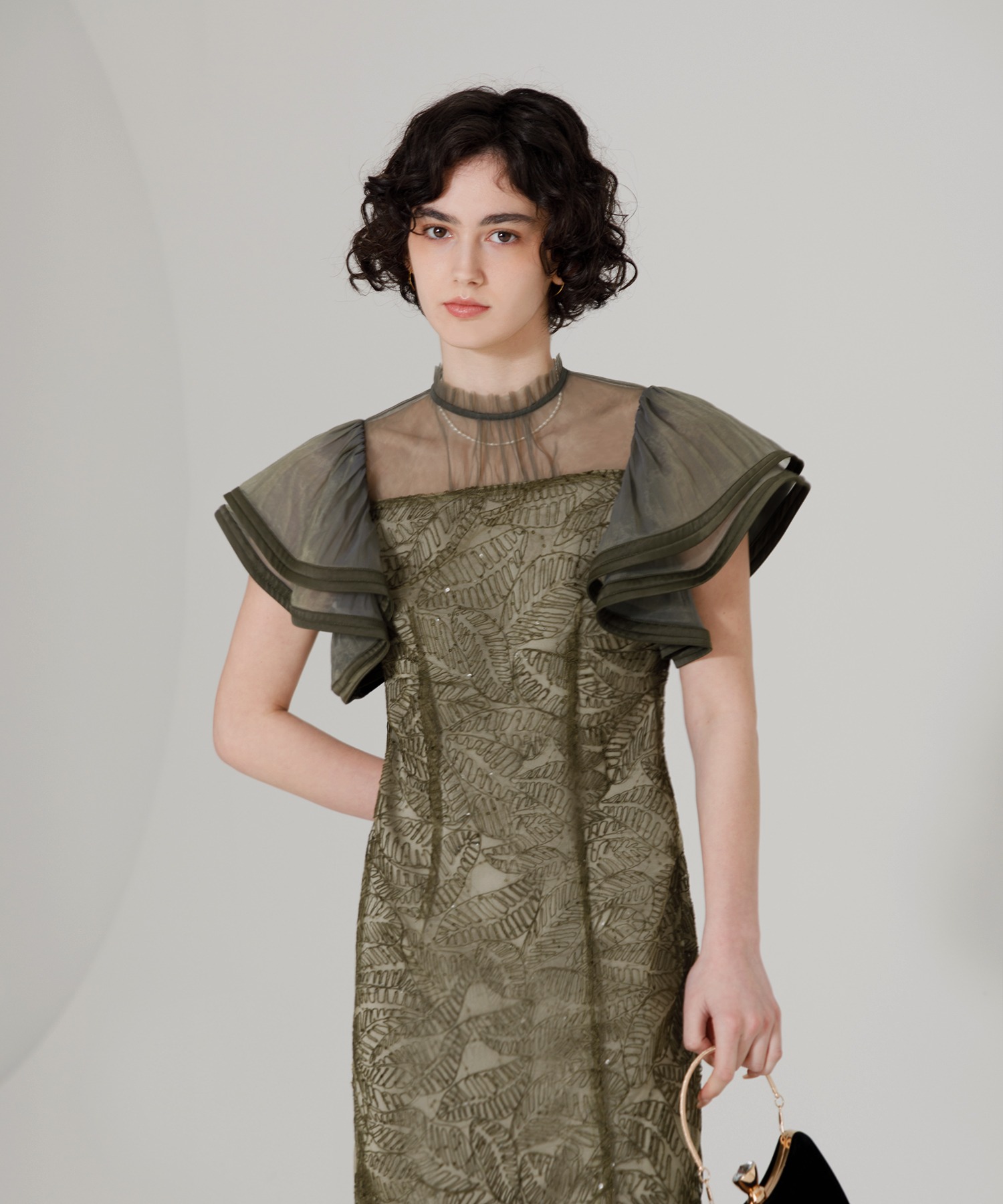 【LEJA】パーティードレス　クリーニング済 セール 19%OFF】レジャ Leja 異素材スパンコールししゅう